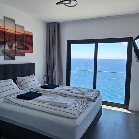 Cliff Ocean View Gaula