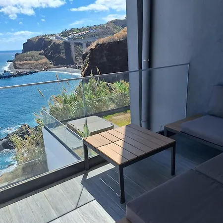 Cliff Ocean View Apartment Gaula