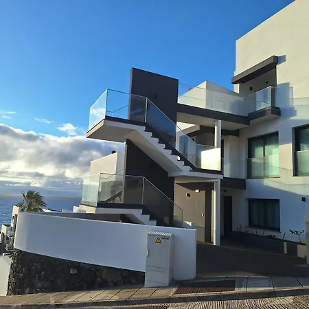 Cliff Ocean View Apartament *