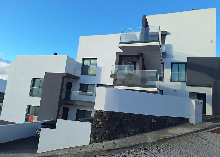 Cliff Ocean View Gaula